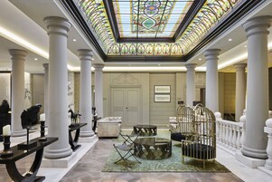 Sala de estar en el lobby