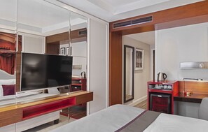 Deluxe Double or Twin Room - TITANIC Gendarmenmarkt Berlin (Berlin)