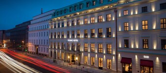 TITANIC Gendarmenmarkt Berlin