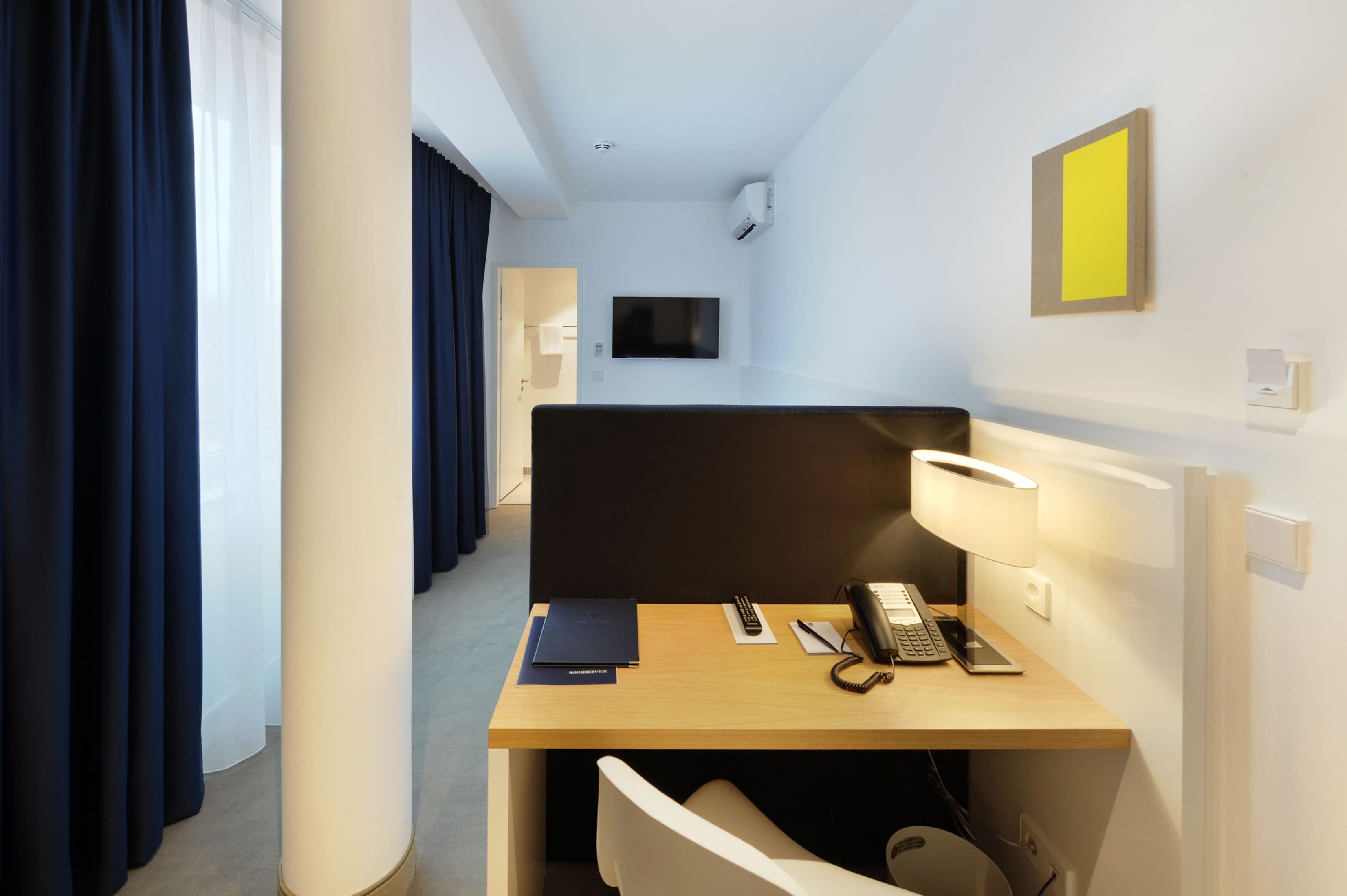 single room | egyptian cotton sheets, premium bedding, down duvets, pillow-top beds