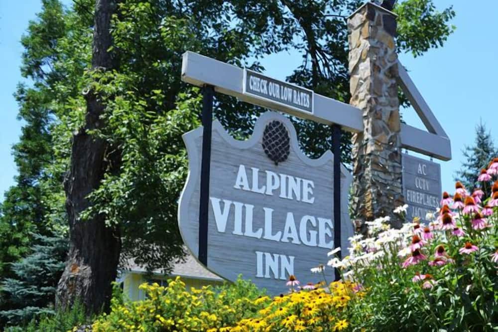 Alpine Village Inn