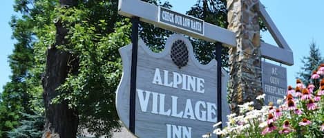 Mặt tiền nơi lưu trú