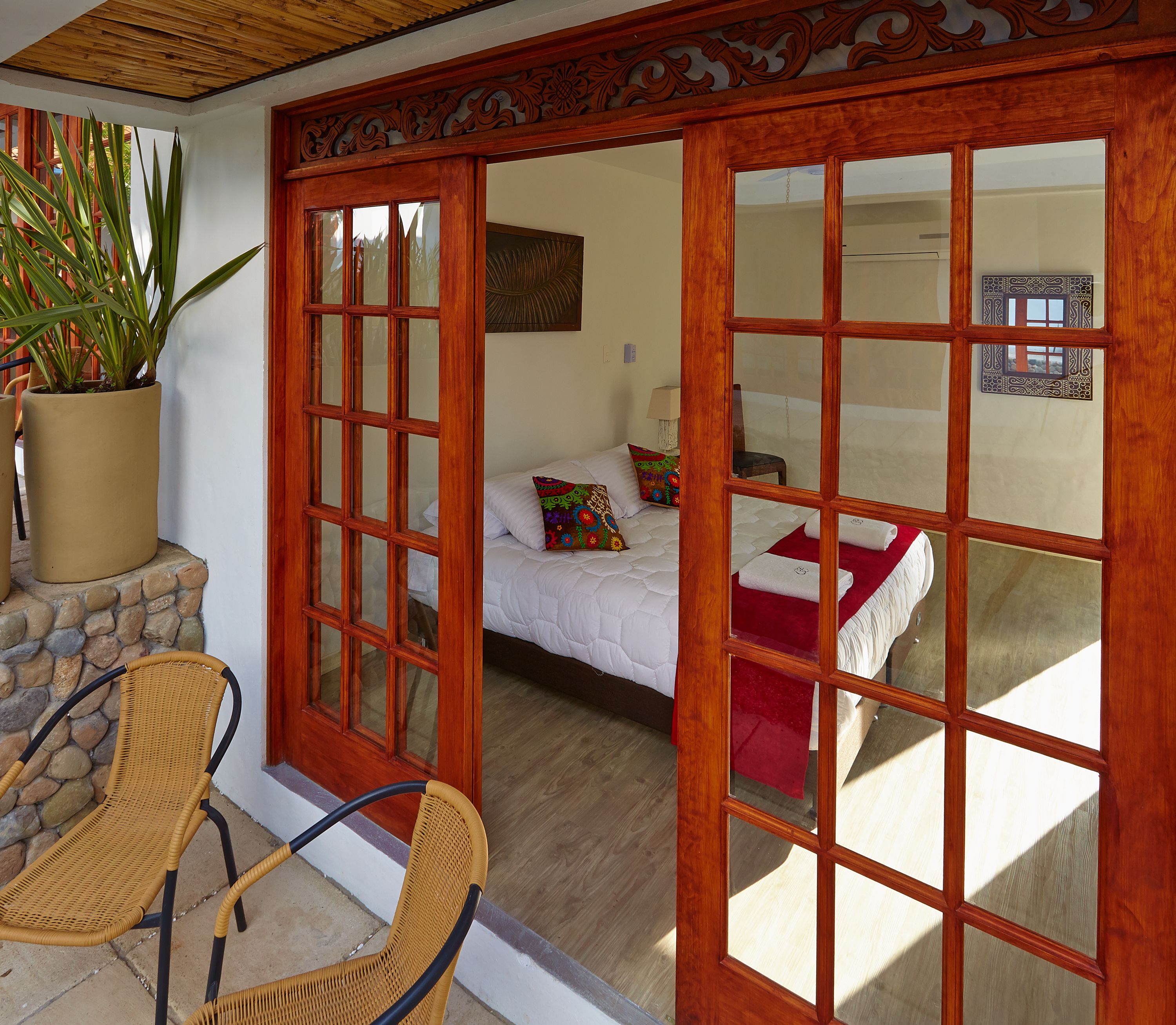 premium bedding, minibar, in-room safe, soundproofing