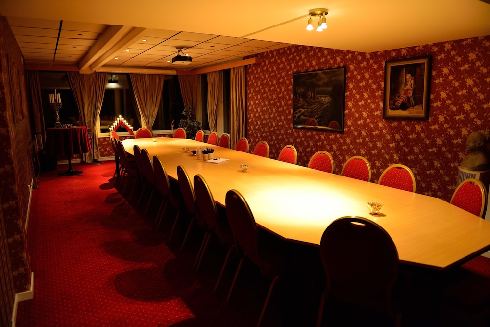 Hotell Wilhelmina AB by null