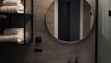 Blendingsgardiner, wi-fi (inkludert) og sengetøy