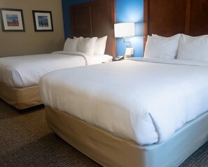 Premium bedding, desk, iron/ironing board, free WiFi