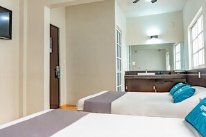 Superior Quadruple Room | In-room safe, free WiFi