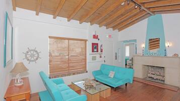 House, 3 Bedrooms | Living area | Flat-screen TV