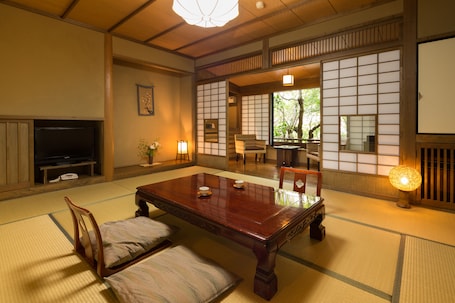 Japanese Style Room with Bath, North Building, Non Smoking | In-room safe, free WiFi, bed sheets. Kurokawa Onsen Ryokan Wakaba