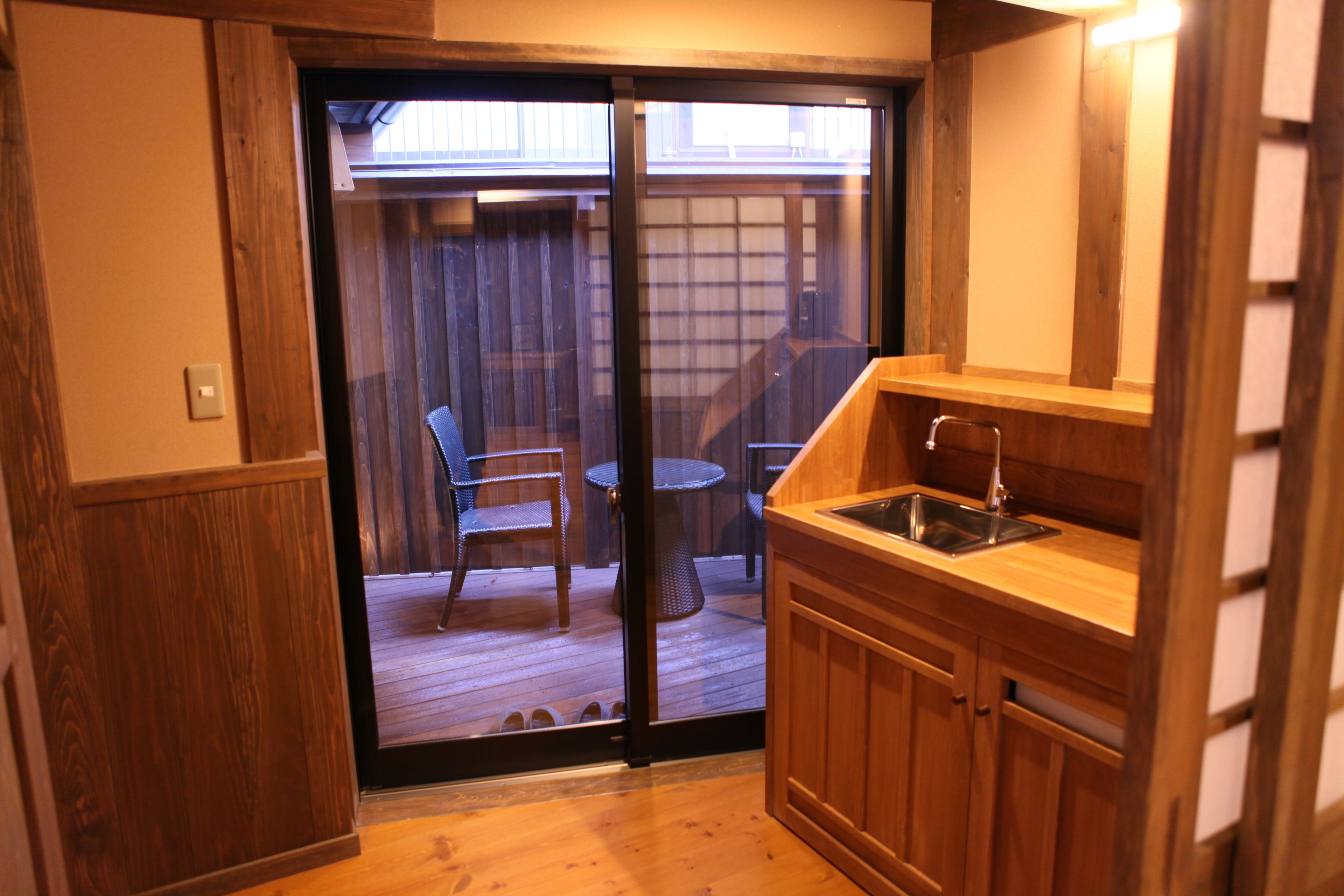 ห้องทราดิชันนัล, ปลอดบุหรี่ (Japanese Western, Bath, North Buildin) | ห้องน้ำ | ของใช้ในห้องน้ำฟรี, ไดร์เป่าผม, เสื้อคลุมอาบน้ำ, รองเท้าสวมภายในห้อง