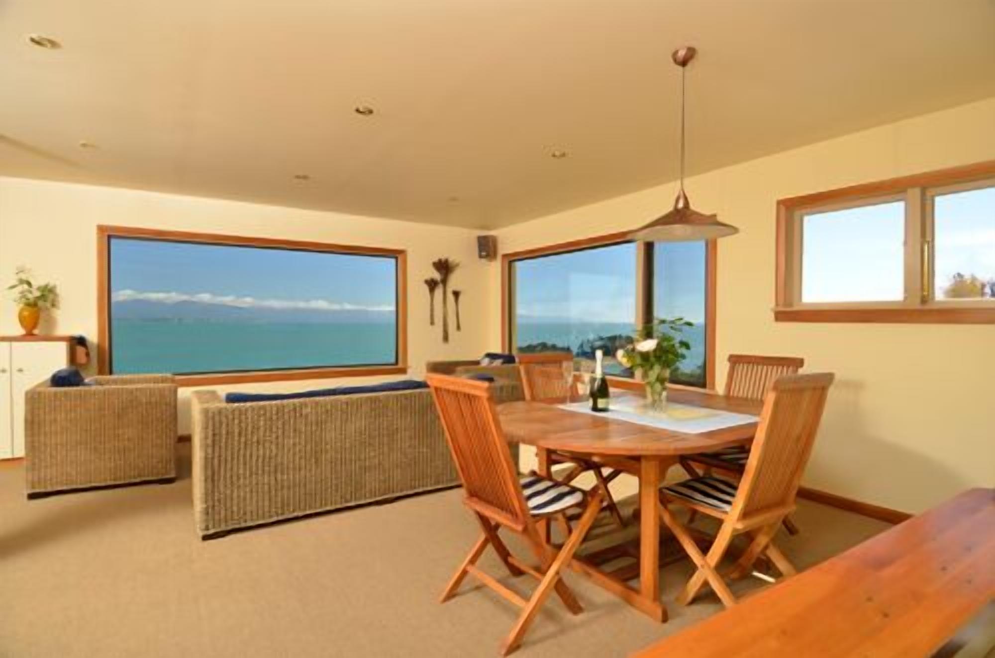 Chart House Upper Deck | In-room dining