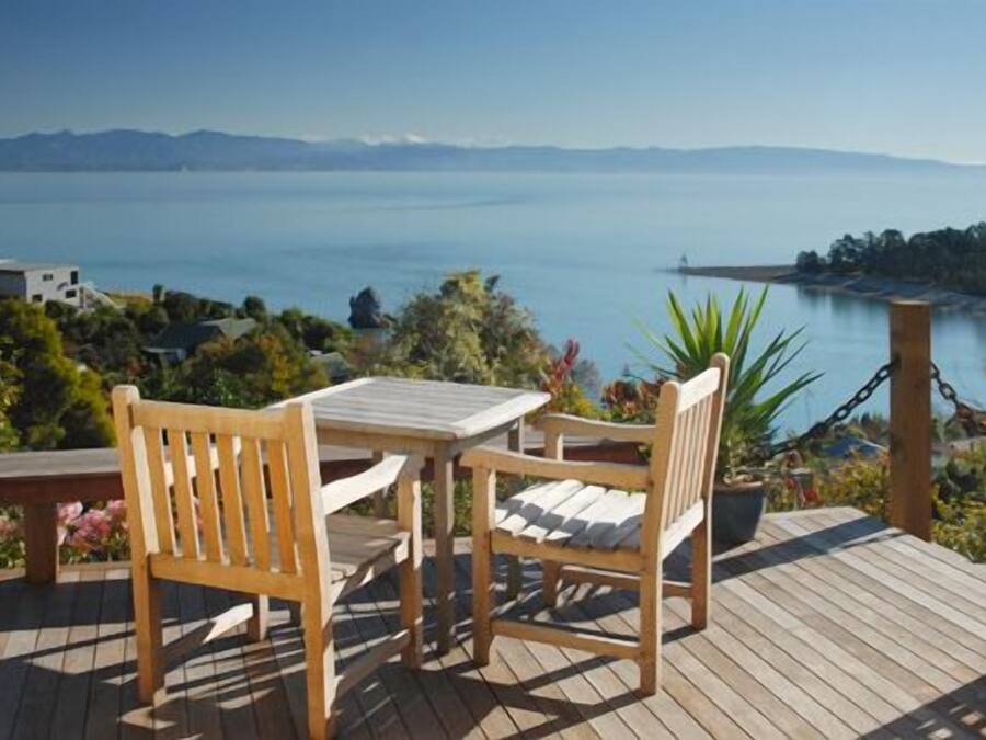 Chart House Main Deck | Terrace/patio
