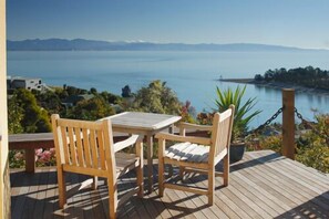 Chart House Main Deck | Terrace/patio