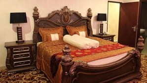 Desk, rollaway beds, WiFi (surcharge) - Sahid Papua (Jayapura)