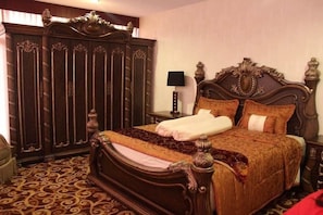 Escriptori, llits addicionals i wifi