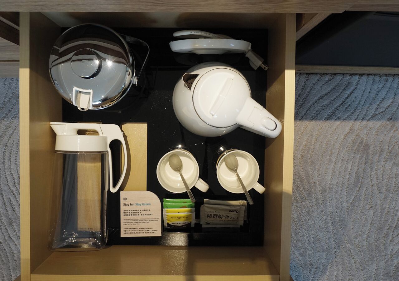 1 bedroom, down duvets, in-room safe, desk