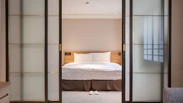 Deluxe Suite, 1 King Bed | Down comforters, in-room safe, desk, blackout drapes