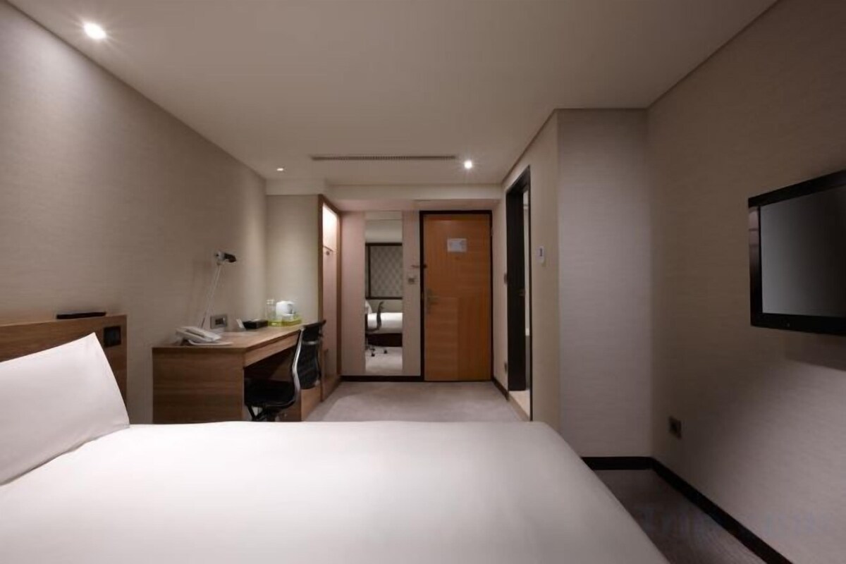 Standard Room Without Window