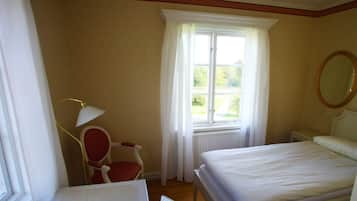 Enkeltrom | Individuelt dekorert, individuelt innredet og blendingsgardiner