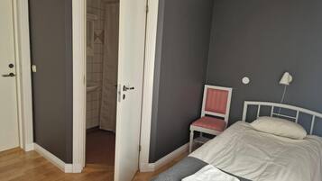 Economy Single Room | Individually decorated, individually furnished, blackout curtains