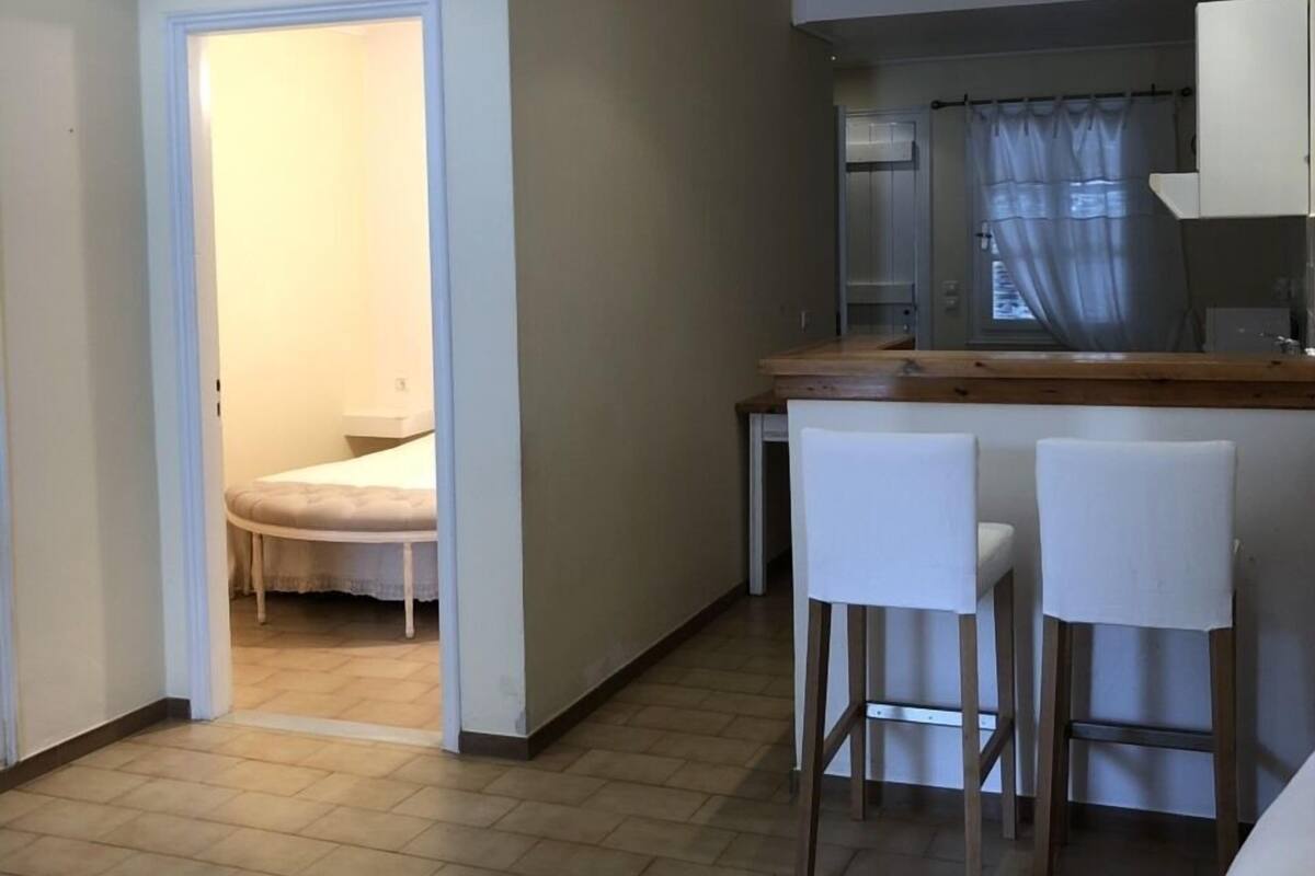 Premium bedding, in-room safe, iron/ironing board (on request)