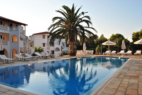 Exterior. Villa Christina