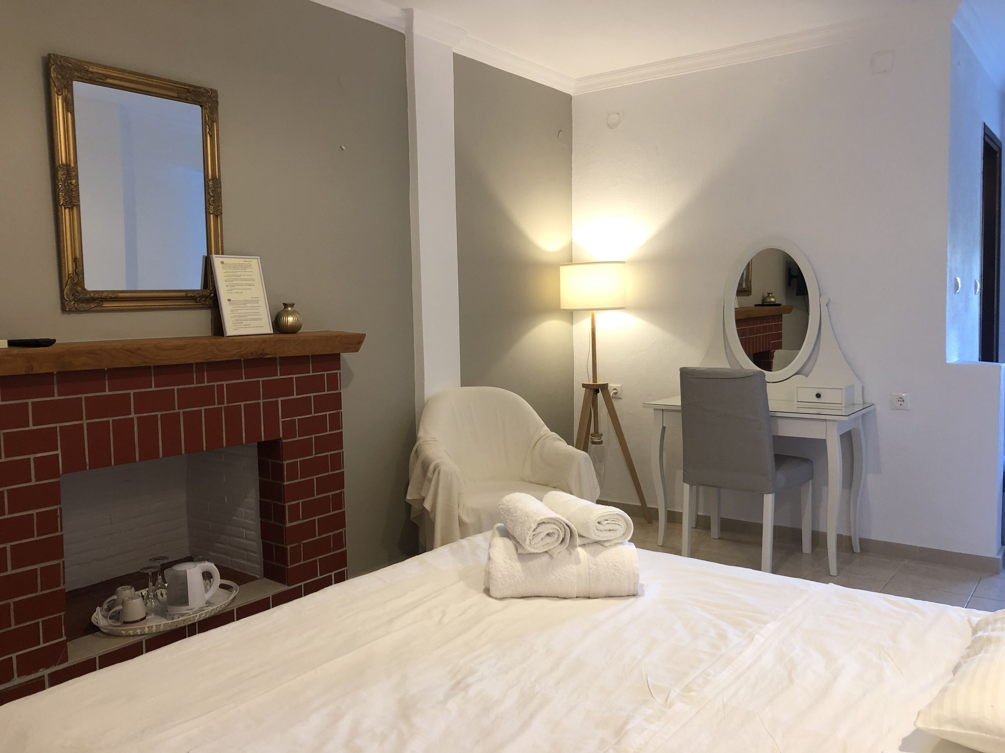 suite | premium bedding, in-room safe, iron/ironing board, free wifi