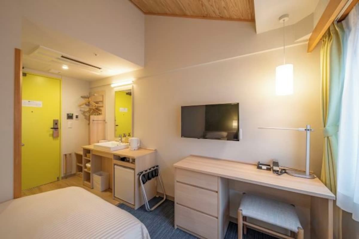 In-room safe, desk, laptop workspace, iron/ironing board (on request)
