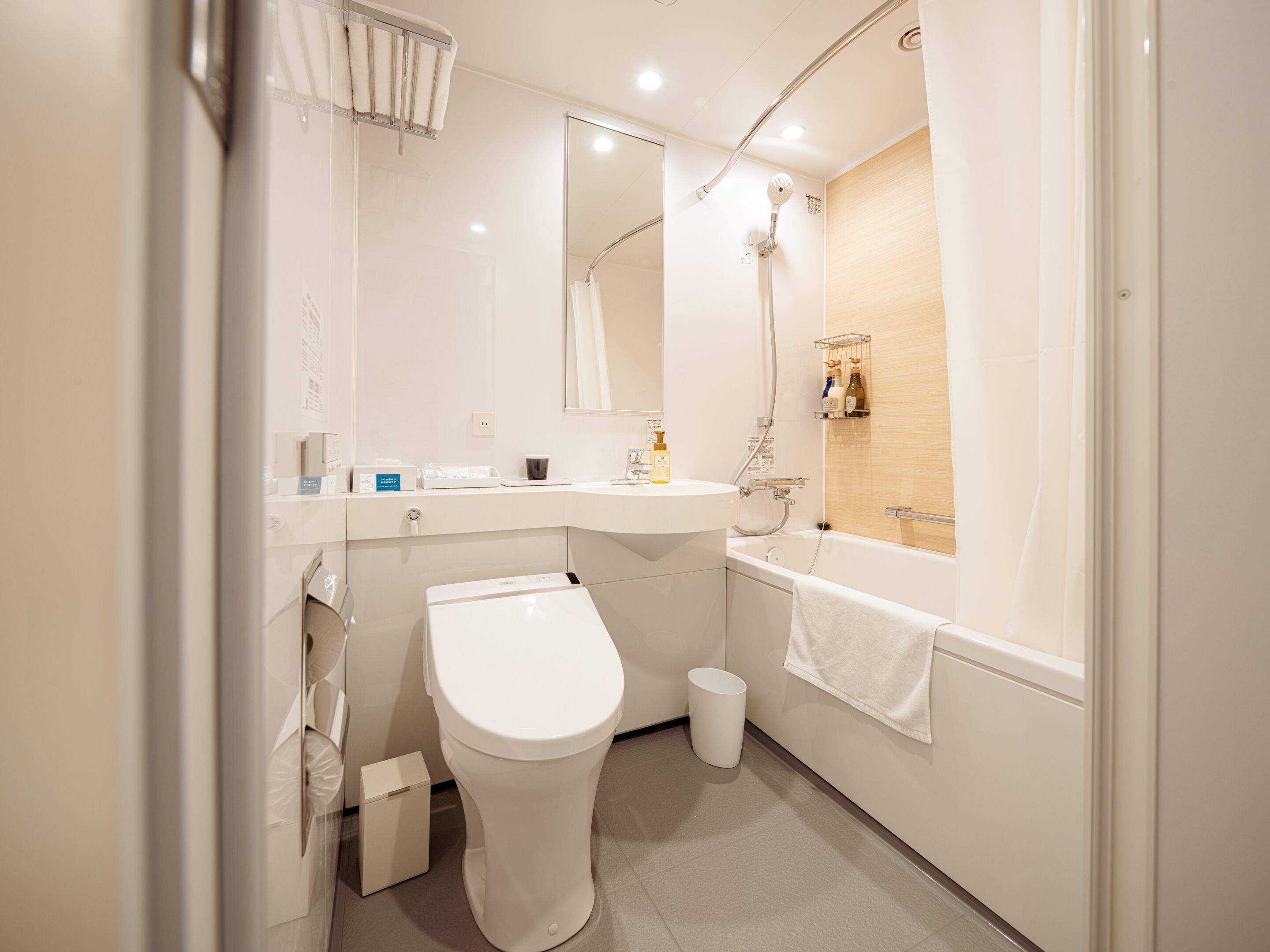 [non smoking] standard single room, 1 semi-double bed | bathroom | shower, rainfall showerhead, free toiletries, hair dryer