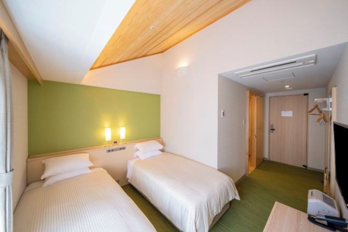Standard Twin Room A