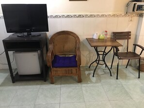 Minibar, in-room safe, rollaway beds, free WiFi - Velkommen Guesthouse - Phnom Penh (Phnom Penh)
