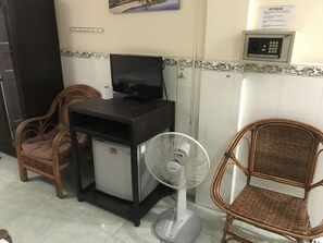 家庭客房 | 迷你吧、客房內保險箱、折疊床/加床、免費無線上網