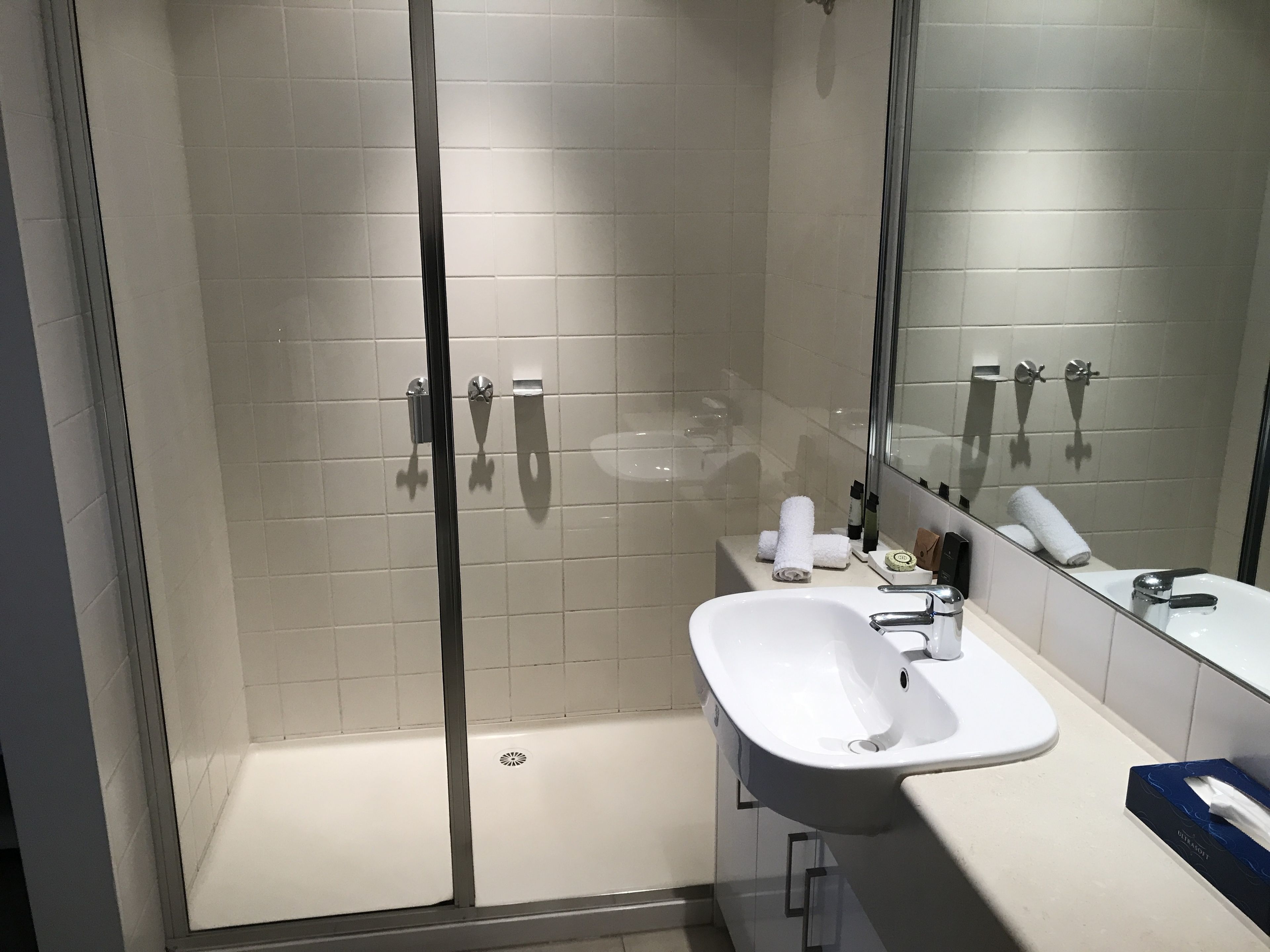 king superior room | bathroom | free toiletries, hair dryer, bathrobes, towels