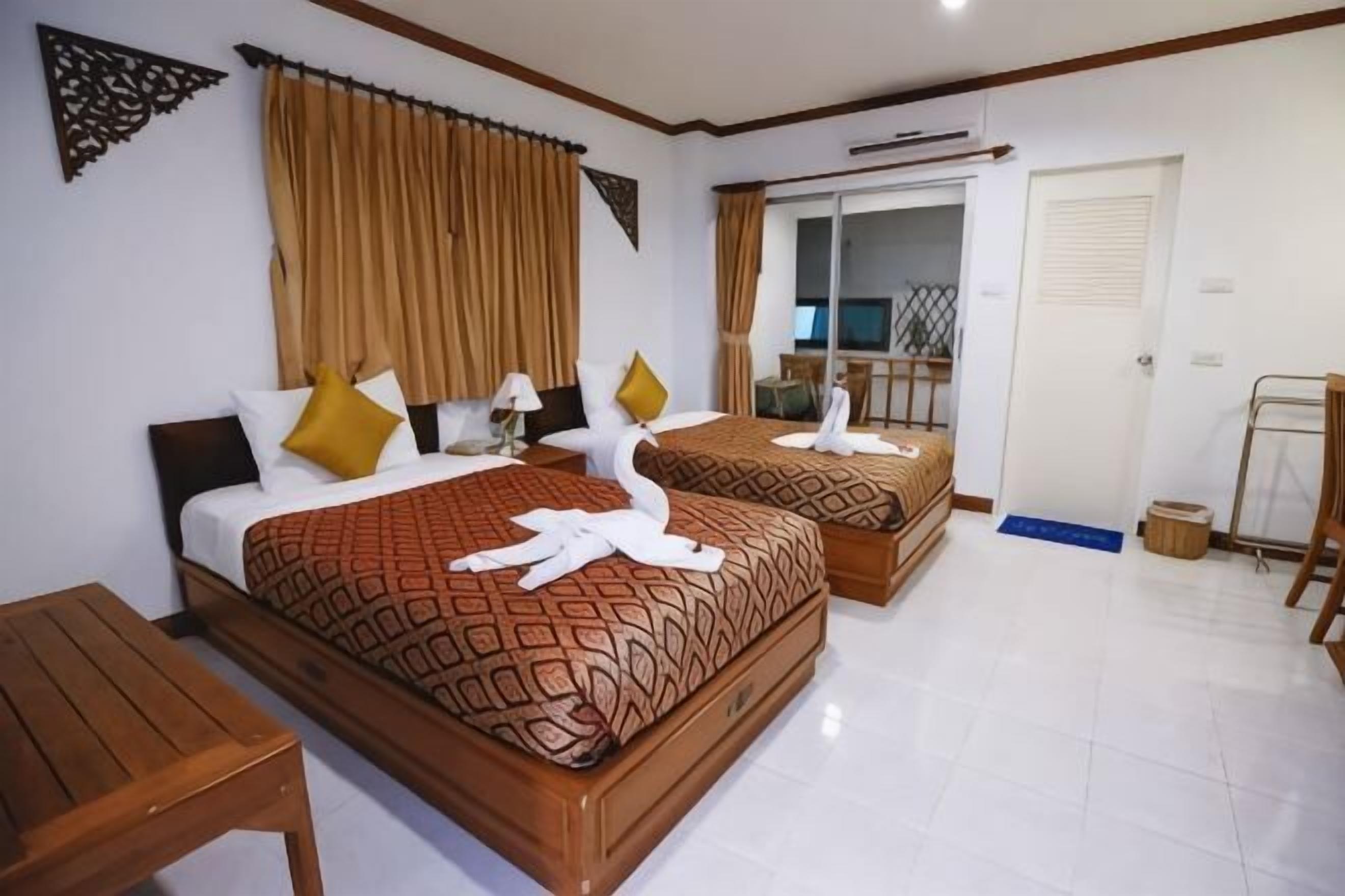 1 bedroom, in-room safe, desk, free WiFi