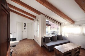 Room - Casa Milano Apartments and Rooms  (Milan)