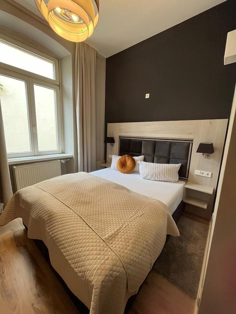 Denner Hotel by null