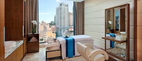 Salas para tratamentos a dois, sauna seca, sauna a vapor