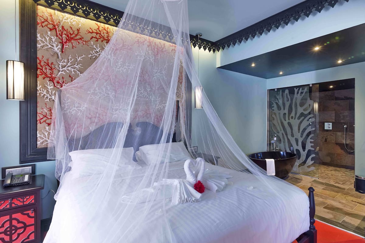 suite junior hors petit dejeuner | 1 bedroom, premium bedding, minibar, in-room safe