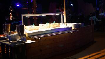 Daily buffet breakfast (EUR 10.6 per person)