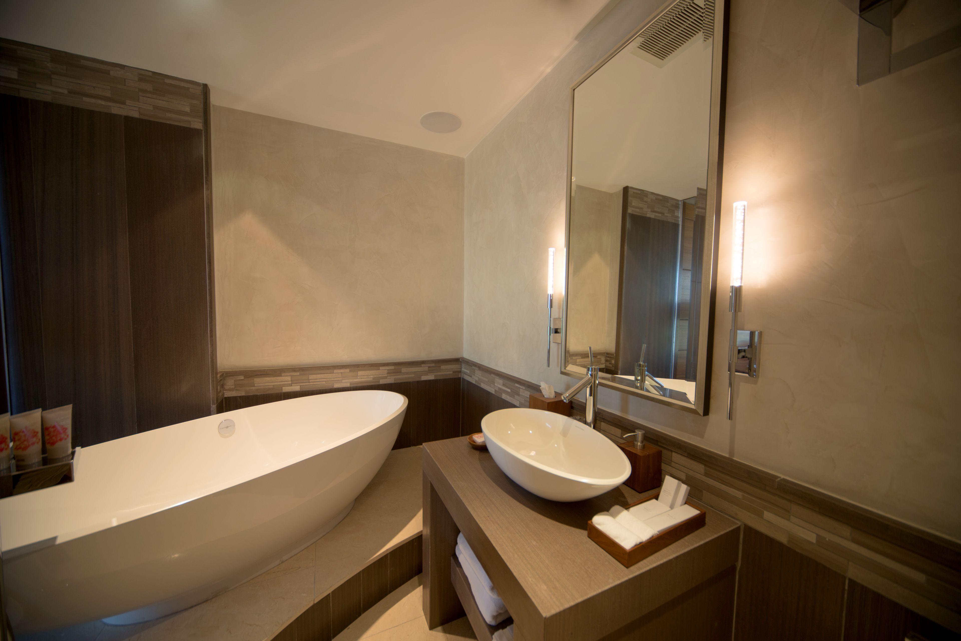 free toiletries, dressing gowns, towels