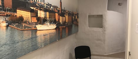 Basic tvÄbÀddsrum - privat badrum (no windows) | Ljudisolering, gratis wi-fi och sÀngklÀder