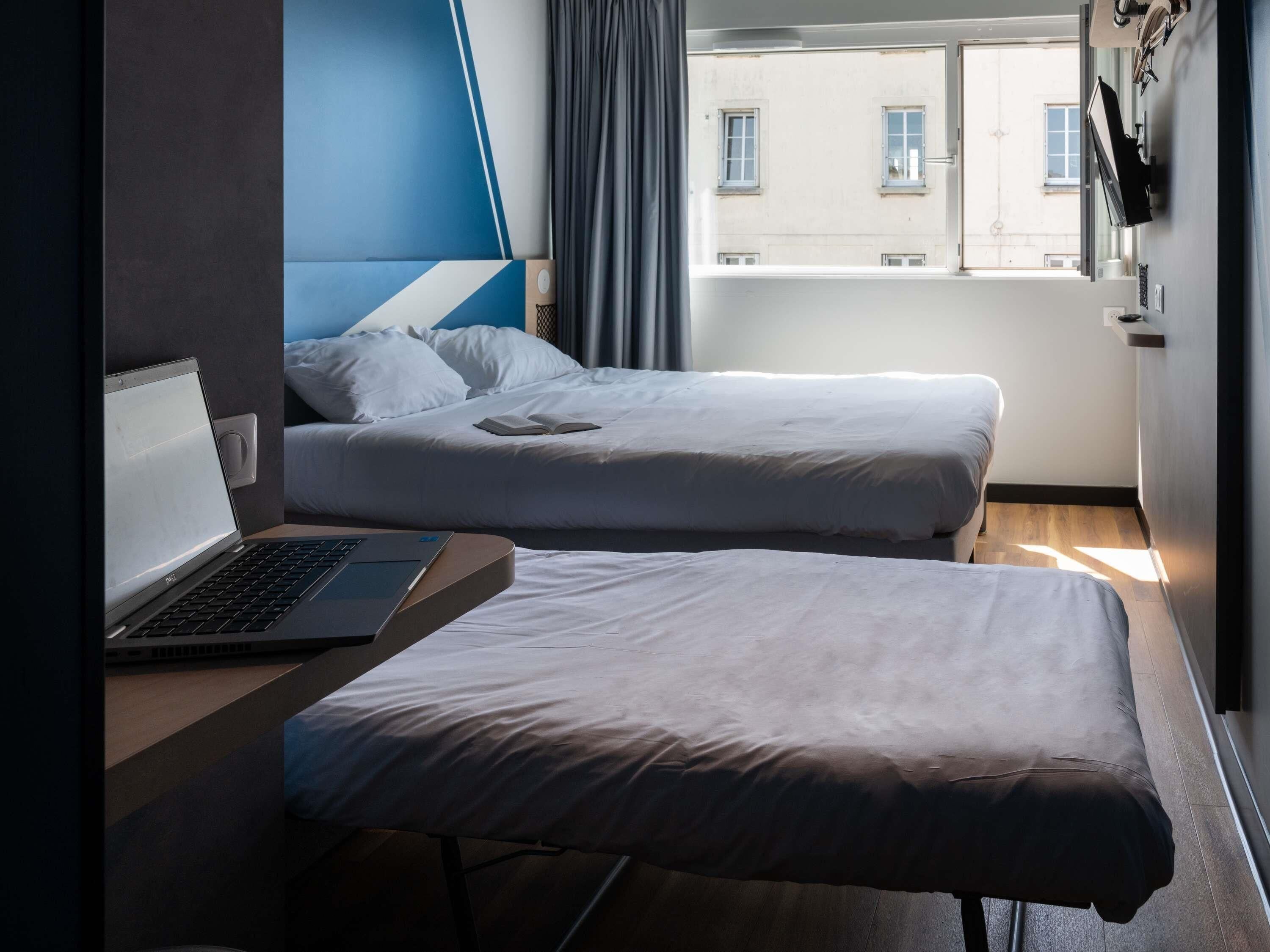 Habitació, 1 llit doble i sofà llit, no fumadors | Escriptori, espai de treball apte per a portàtils i cortines opaques 