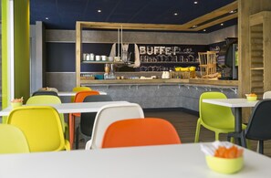 Morgenmadsbuffet hver dag (9.90 EUR pr. person)