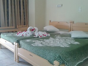 Desk, iron/ironing board, free WiFi - Zephyros Hotel (Kos)