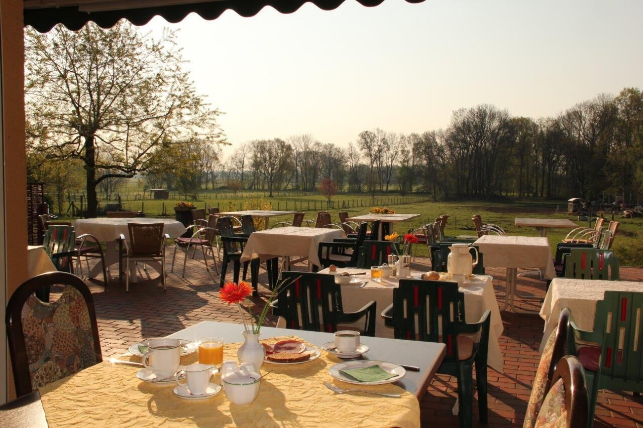 Tägliches inbegriffenes Frühstücksbuffet