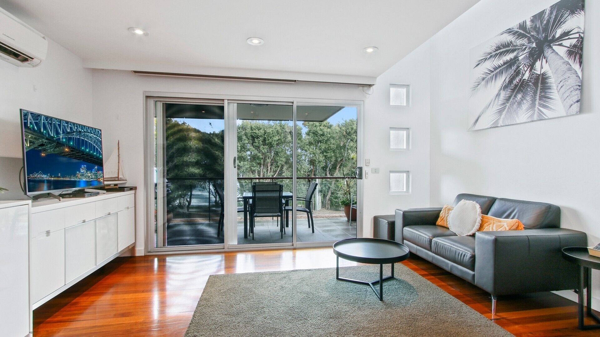 Appartement, 1 chambre | Aire de séjour | Téléviseur à écran plat, lecteur de DVD