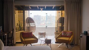 Premium Suite with Terrace | Wifi gratis y ropa de cama
