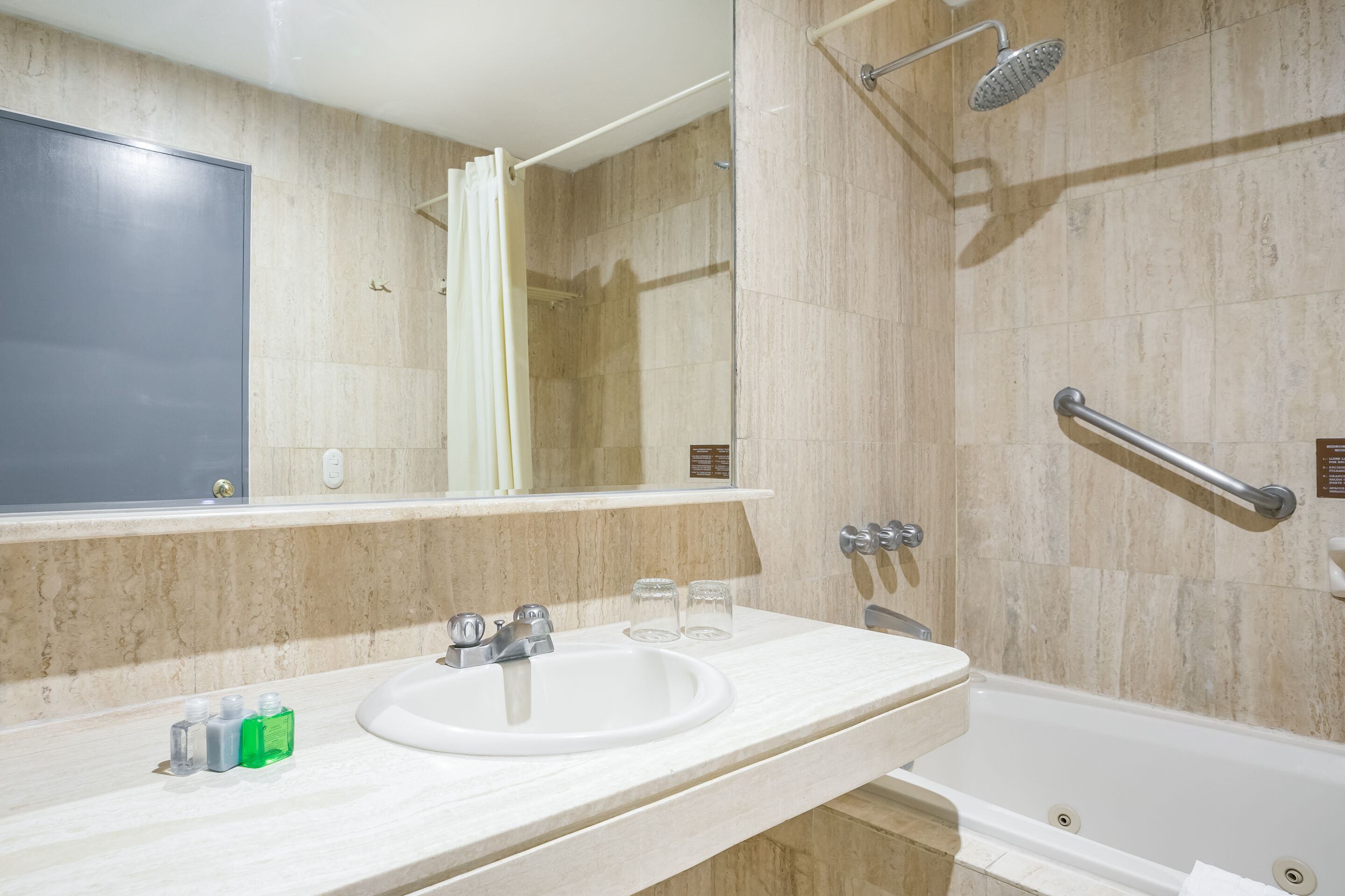 Photo - NAIA Miraflores Lima