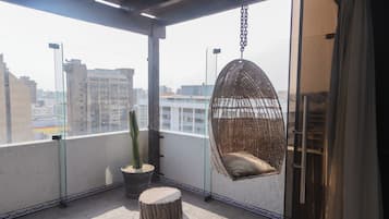 Premium Suite with Terrace | Terraza o patio
