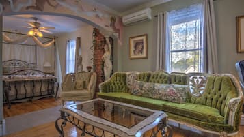 Egyptian cotton sheets, premium bedding, down duvets, Tempur-Pedic beds